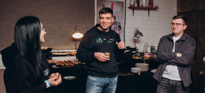 ScroogeFrog at the WhiteHat Tea Party Charity Event